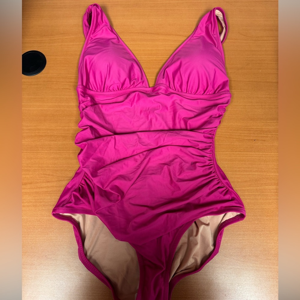 Runched V-Neck One Piece - Picture 6 of 10